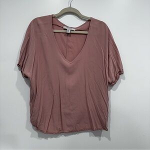 Forever 21 pink flowy tee